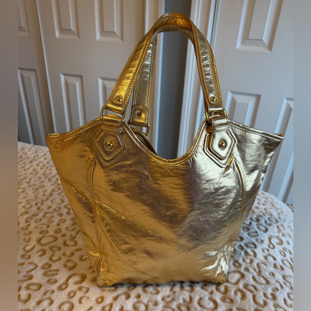 Victoria's Secret Metallic Gold Tote Bag Y2K 
Victoria’s Secret Angels 2.000s - Picture 2 of 14